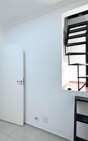 Casa à venda com 355m², 3 quartos e 4 vagas Casa à venda com 355m², 3 quartos e 4 vagasEscritório