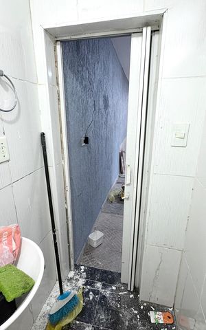 Casa à venda com 355m², 3 quartos e 4 vagas Casa à venda com 355m², 3 quartos e 4 vagasLavabo da Garagem