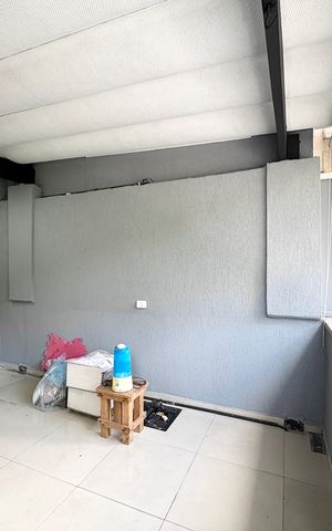 Casa à venda com 355m², 3 quartos e 4 vagas Casa à venda com 355m², 3 quartos e 4 vagasVaranda da Suíte