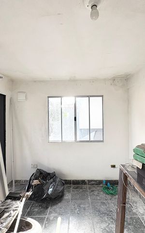 Casa à venda com 355m², 3 quartos e 4 vagas Casa à venda com 355m², 3 quartos e 4 vagasQuarto de Serviço