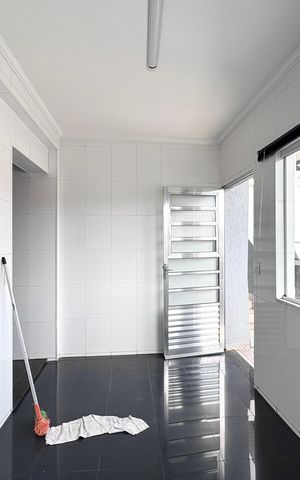 Casa à venda com 355m², 3 quartos e 4 vagas Casa à venda com 355m², 3 quartos e 4 vagasÁrea de Serviço