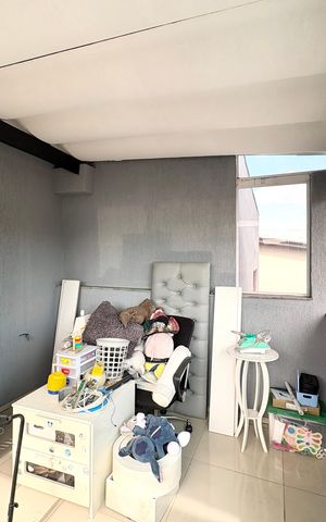 Casa à venda com 355m², 3 quartos e 4 vagas Casa à venda com 355m², 3 quartos e 4 vagasVaranda do Quarto