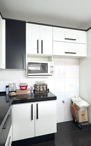 Casa à venda com 355m², 3 quartos e 4 vagas Casa à venda com 355m², 3 quartos e 4 vagasCozinha