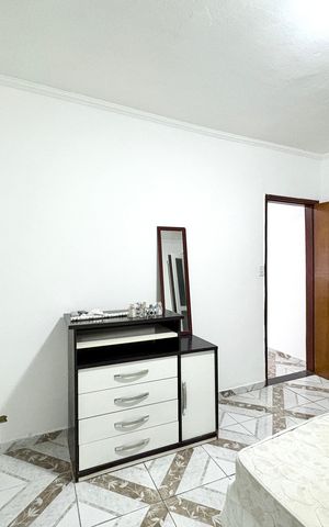 Casa à venda com 355m², 3 quartos e 4 vagas Casa à venda com 355m², 3 quartos e 4 vagasQuarto da Edícula