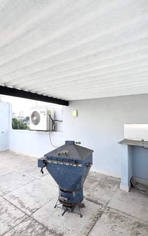 Casa à venda com 355m², 3 quartos e 4 vagas Casa à venda com 355m², 3 quartos e 4 vagasTerraço