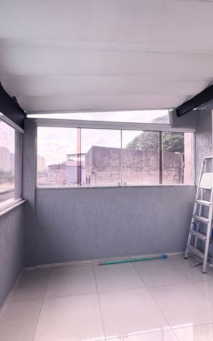 Casa à venda com 355m², 3 quartos e 4 vagas Casa à venda com 355m², 3 quartos e 4 vagasVaranda do Quarto