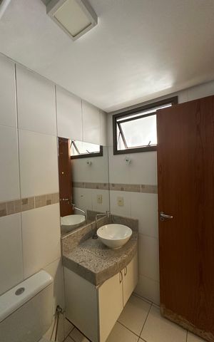 Apartamento à venda com 88m², 3 quartos e 3 vagas Apartamento à venda com 88m², 3 quartos e 3 vagasBanheiro