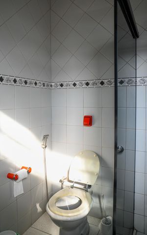 Casa à venda com 100m², 3 quartos e 1 vaga Casa à venda com 100m², 3 quartos e 1 vagaBanheiro