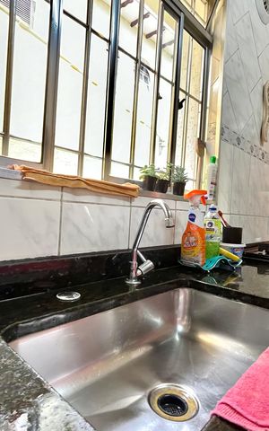 Casa à venda com 185m², 3 quartos e 2 vagas Casa à venda com 185m², 3 quartos e 2 vagasCozinha