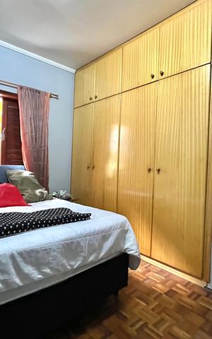 Casa à venda com 185m², 3 quartos e 2 vagas Casa à venda com 185m², 3 quartos e 2 vagasQuarto 2
