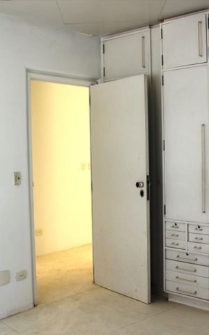 Apartamento à venda com 642m², 3 quartos e 6 vagas Apartamento à venda com 642m², 3 quartos e 6 vagasQuarto