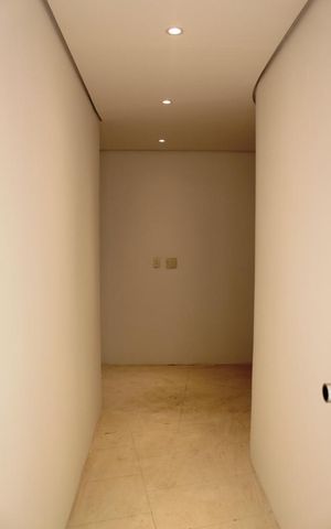 Apartamento à venda com 642m², 3 quartos e 6 vagas Apartamento à venda com 642m², 3 quartos e 6 vagasCorredor