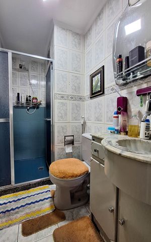 Apartamento à venda com 48m², 2 quartos e 1 vaga Apartamento à venda com 48m², 2 quartos e 1 vagaBanheiro