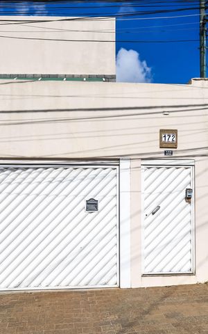 Casa à venda com 250m², 3 quartos e 2 vagasFachada