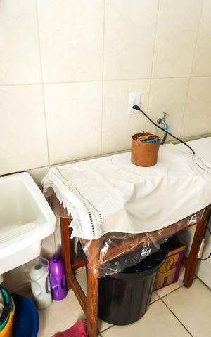 Casa à venda com 250m², 3 quartos e 2 vagasÁrea de Serviço