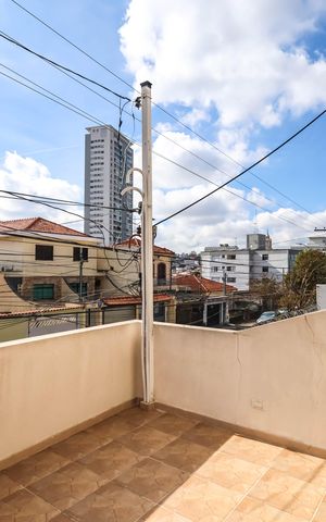 Casa à venda com 250m², 3 quartos e 2 vagasVaranda 1