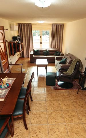 Casa à venda com 250m², 3 quartos e 2 vagasSala