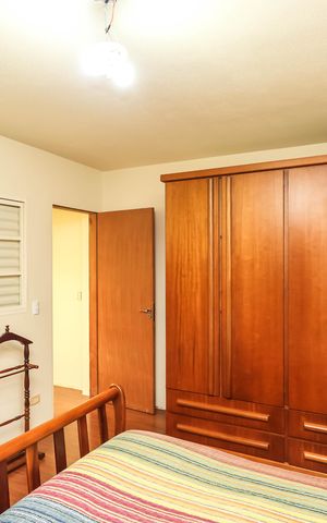 Casa à venda com 250m², 3 quartos e 2 vagasQuarto 1 (suíte)