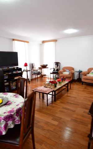 Apartamento para alugar com 224m², 4 quartos e 2 vagasSala