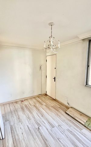 Apartamento à venda com 48m², 2 quartos e 1 vaga Apartamento à venda com 48m², 2 quartos e 1 vagaSala