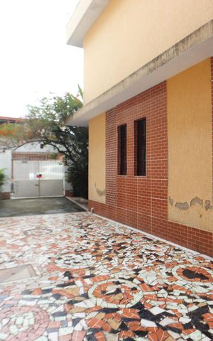 Casa à venda com 177m², 3 quartos e 2 vagasGaragem