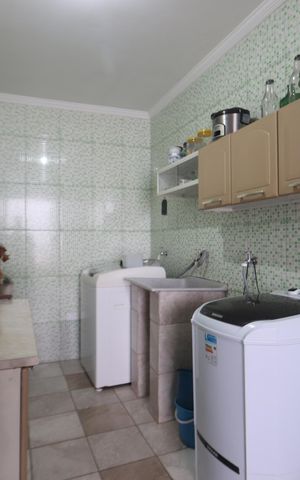Casa à venda com 177m², 3 quartos e 2 vagasLavanderia