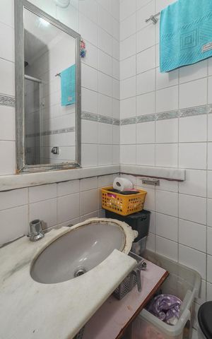 Apartamento à venda com 61m², 2 quartos e 1 vagaBanheiro Social