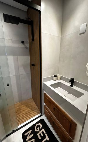 Casa de condomínio à venda com 60m², 2 quartos e 2 vagas Casa de condomínio à venda com 60m², 2 quartos e 2 vagasBanheiro