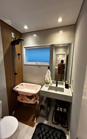 Casa de condomínio à venda com 60m², 2 quartos e 2 vagas Casa de condomínio à venda com 60m², 2 quartos e 2 vagasBanheiro