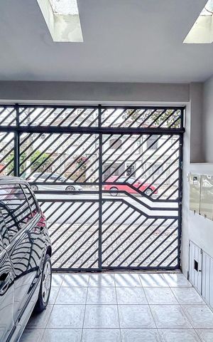 Casa à venda com 200m², 3 quartos e 2 vagasGaragem