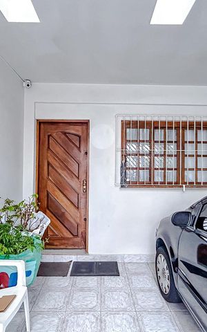 Casa à venda com 200m², 3 quartos e 2 vagasGaragem