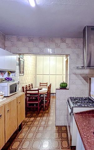 Casa à venda com 200m², 3 quartos e 2 vagasCozinha