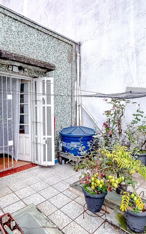Casa à venda com 200m², 3 quartos e 2 vagasVaranda