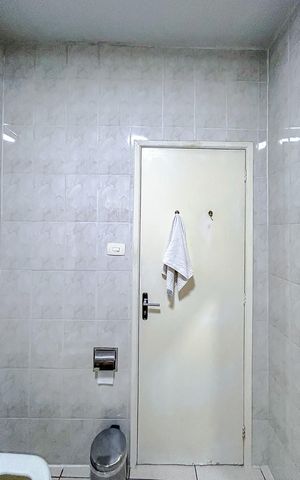 Casa à venda com 200m², 3 quartos e 2 vagasBanheiro