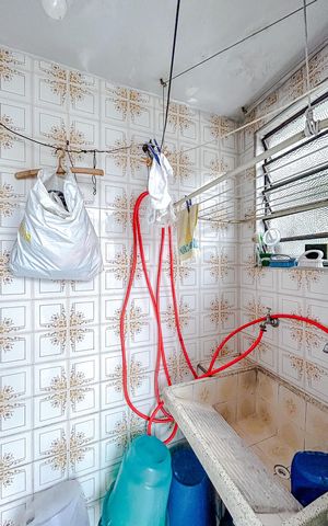 Casa à venda com 200m², 3 quartos e 2 vagasÁrea de Serviço