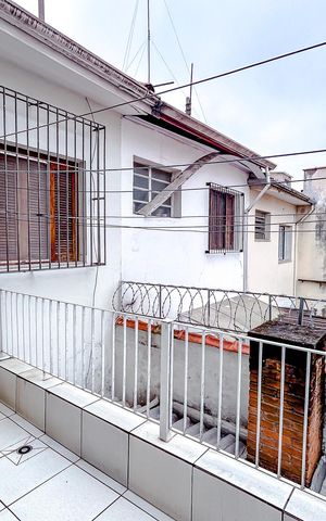 Casa à venda com 200m², 3 quartos e 2 vagasÁrea externa