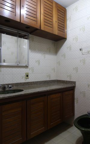 Apartamento à venda com 103m², 2 quartos e 1 vagaBanheiro Social