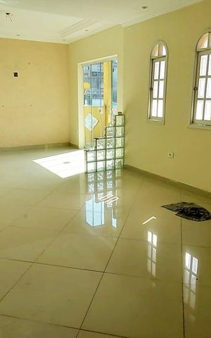 Casa à venda com 170m², 3 quartos e 1 vaga Casa à venda com 170m², 3 quartos e 1 vagaCasa 2 - Sala/Cozinha