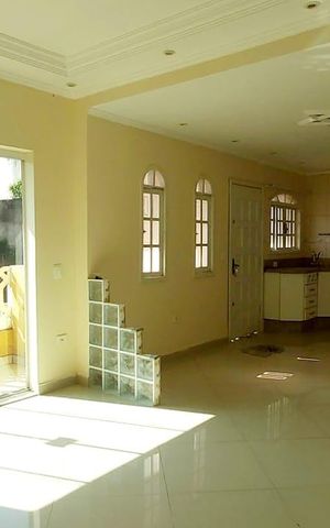 Casa à venda com 170m², 3 quartos e 1 vaga Casa à venda com 170m², 3 quartos e 1 vagaCasa 2 - Sala/Cozinha