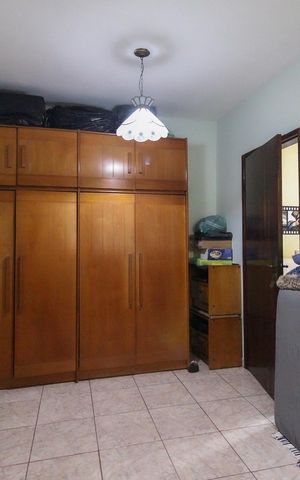 Casa à venda com 300m², 4 quartos e 1 vaga Casa à venda com 300m², 4 quartos e 1 vagaQuarto 3