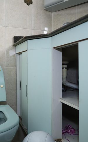 Casa à venda com 140m², 2 quartos e 2 vagasBanheiro 2