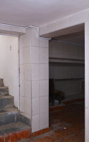 Casa à venda com 140m², 2 quartos e 2 vagasHall de entrada