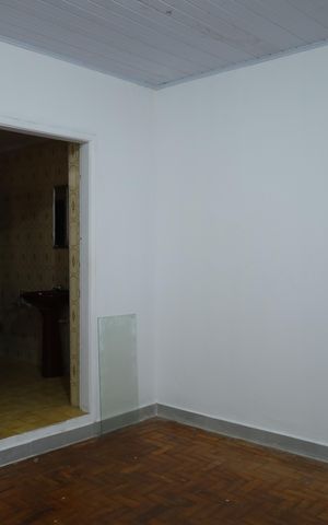 Casa à venda com 140m², 2 quartos e 2 vagasQuarto 1