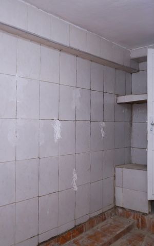 Casa à venda com 140m², 2 quartos e 2 vagasHall de entrada