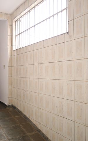 Casa à venda com 140m², 2 quartos e 2 vagasHall de entrada