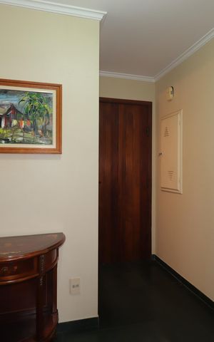 Apartamento à venda com 158m², 4 quartos e 2 vagasCorredor