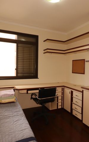 Apartamento à venda com 158m², 4 quartos e 2 vagasQuarto 3