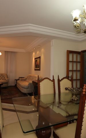 Apartamento à venda com 158m², 4 quartos e 2 vagasSala