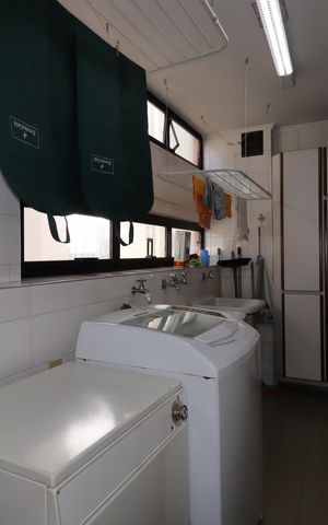 Apartamento à venda com 158m², 4 quartos e 2 vagasÁrea de Serviço