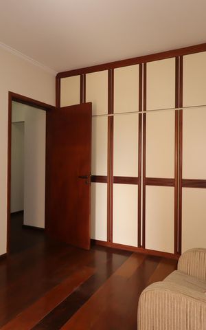 Apartamento à venda com 158m², 4 quartos e 2 vagasQuarto 2